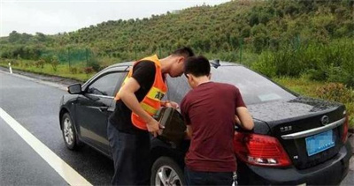 防城港永福道路救援